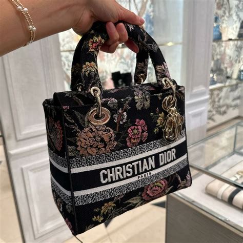 women's dior bags|cheapest dior bag price.